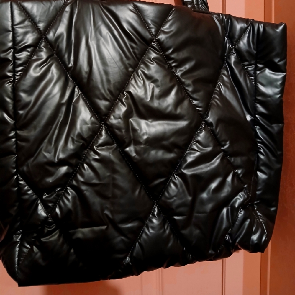 VS Emerald green puffer tote